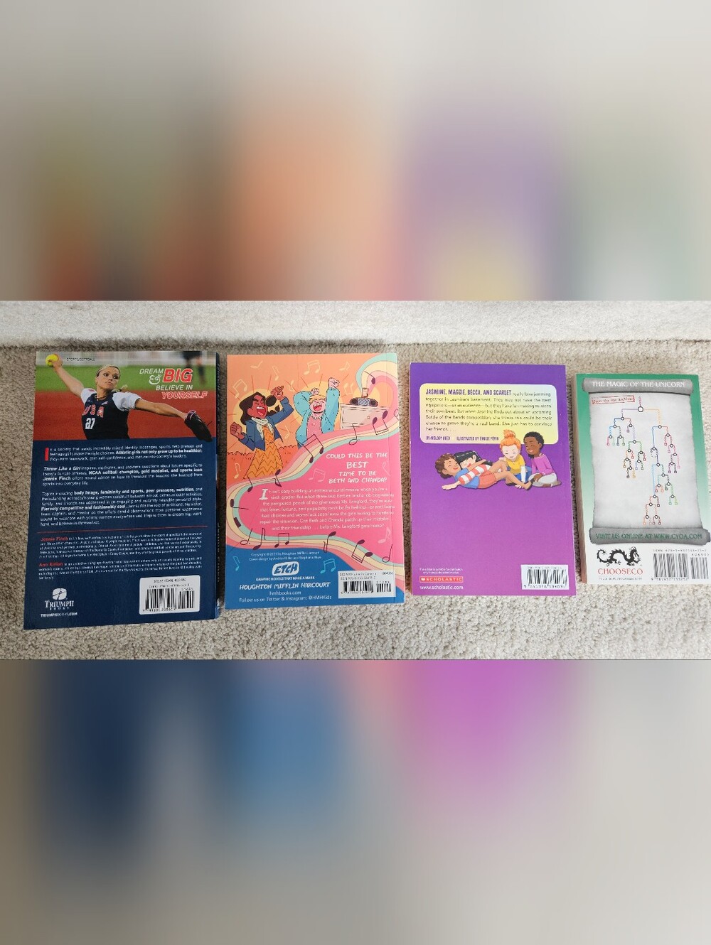4 Pack Random Books - Picture 4 of 8